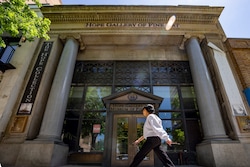 (Rick Egan | The Salt Lake Tribune) The Tracy Loan & Trust Co. Building at 151 S. Main in Salt Lake City.
 
